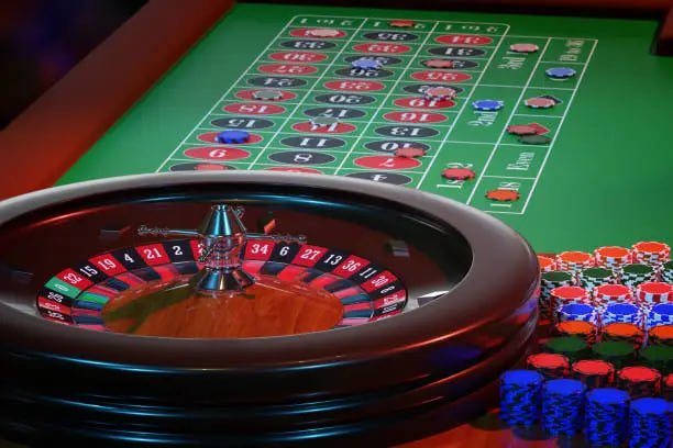 Filipino player browsing 77vip sports and casino content on mobile